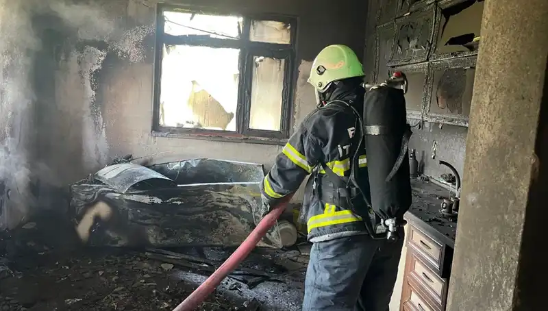Dikkat! Yangın Mutfağı Kül Etti, Etrafta Korku Dolu Anlar Yaşandı