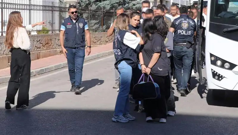 Türkiye'nin Altı İlinde Büyük Eskort Dolandırıcılığı: 12 Milyon Liralık Vurgun