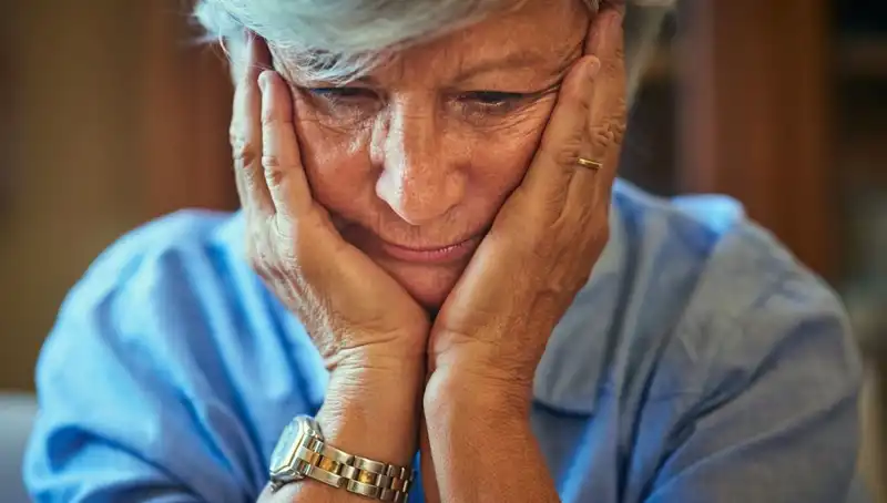 40'lı Yaşlarındaki Adamın Alzheimer ile Savaşında Stres Yanılgısı
