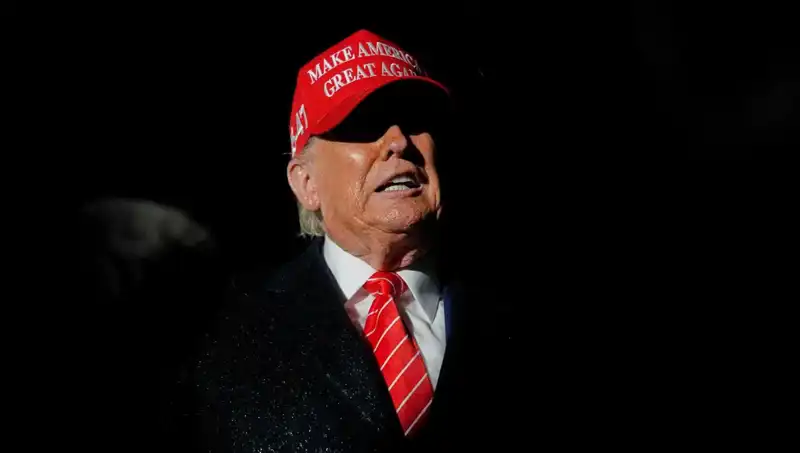 Yüksek Mahkeme'den Şok Karar: Trump’a Göçmen Yasal Statülerinde Yetki Verildi!
