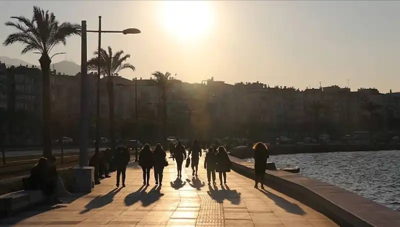 Hafta Sonu Hava Durumu Tahminleri: Beklenen Sıcaklık ve Yağışlar