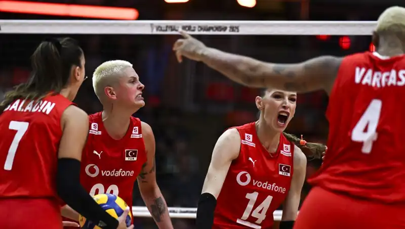 Türkiye-Japonya Voleybol Maçı: Filenin Sultanları Galibiyet İçin Hazırlanıyor!