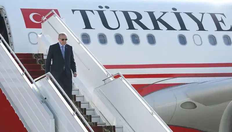 Cumhurbaşkanı Erdoğan İtalya Ziyaretini Tamamladı: İşbirlikleri ve Güçlü İlişkiler
