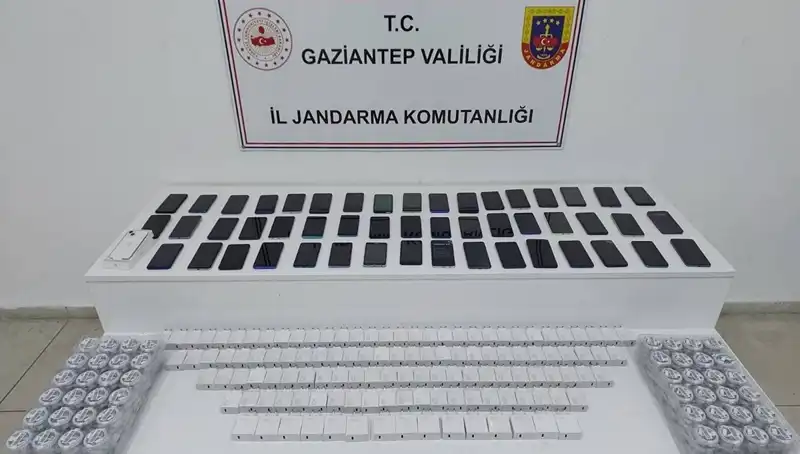 Gaziantep'te 1,3 Milyon TL Değerinde Kaçak Telefon Operasyonu Başarısı