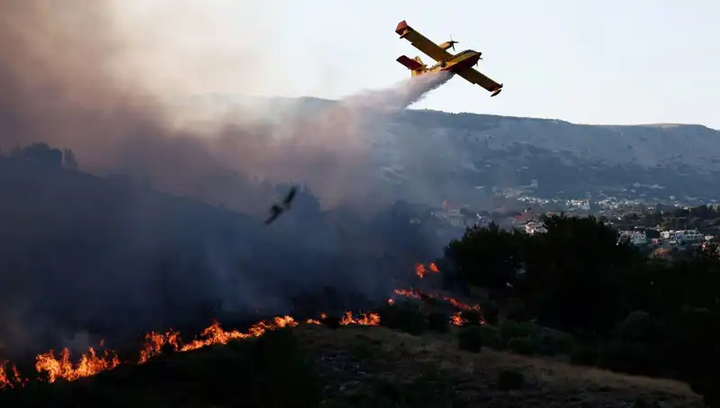 Sakız Adası’ndaki Orman Yangını: Günlerdir Süren Yangın Kontrol Altına Alındı