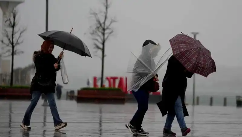 İki Bölgede Kuvvetli Sağanak Uyarısı: Hazırlığınızı Yapın!