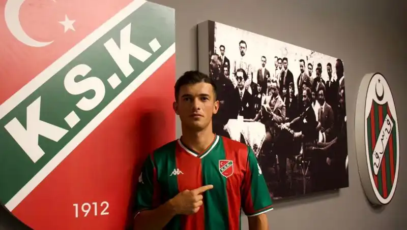 Karşıyaka'nın Transfer Hareketliliği: Yeni Yüzler Takıma Katılıyor