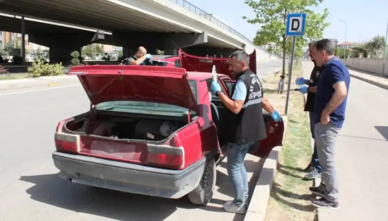 Çaldığı Aracın Yakıtı Bitince Diğerini Çaldı: Şok Olay!