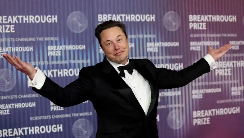 Elon Musk'tan X'in Yeni Mesajlaşma Uygulaması: Flört Sitesine Mi Dönüşüyor?