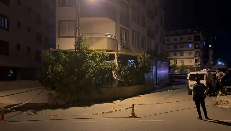 İstanbul'da Kafeye Düzenlenen Silahlı Saldırı: Detaylar Ortaya Çıktı