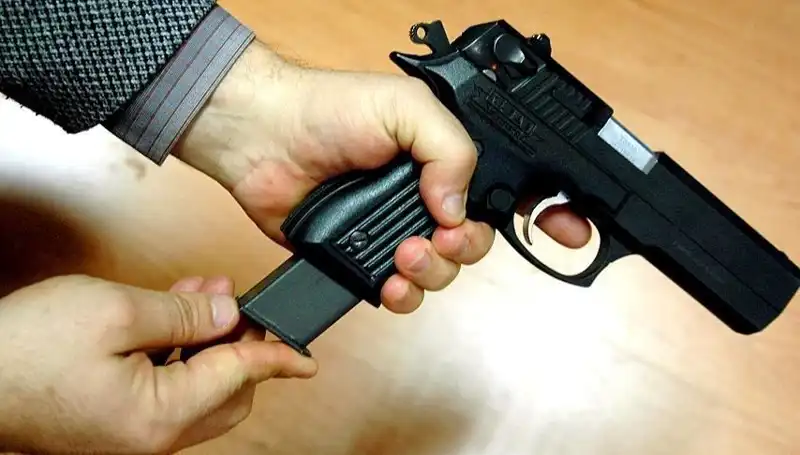 Silahını Kurcalarken Hayatına Son Veren Genç, Aileyi Derin Üzüntüye Boğdu