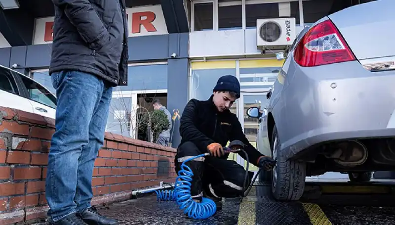 Hatalı Lastik Basıncı Kaza Riskini Artırıyor: Dikkat Edilmesi Gerekenler