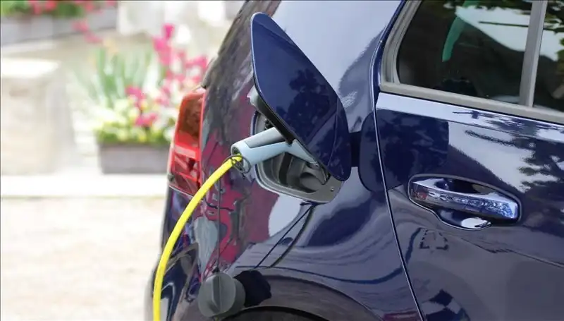 Tesla'nın Rakibi: 1500 Kilometre Menzil Sunan Yeni Elektrikli Araç!
